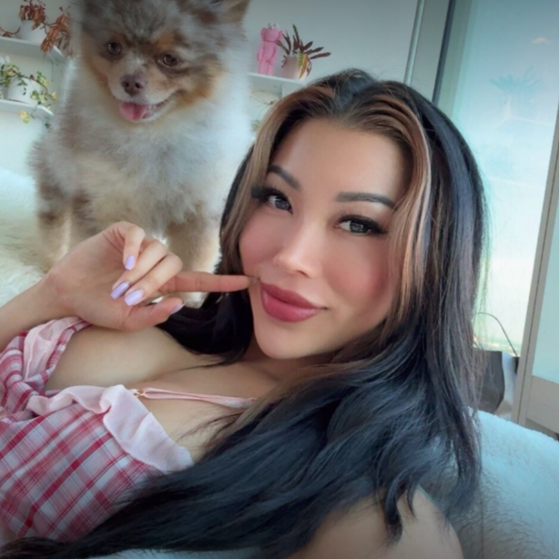 MelliBunni (@mellibunni)